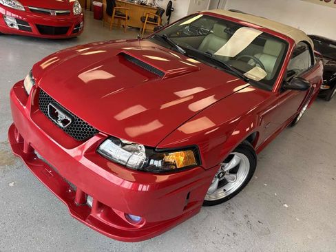 Used 2001 Ford Mustang GT RWD image 9