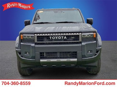 Used 2025 Toyota Land Cruiser image 2