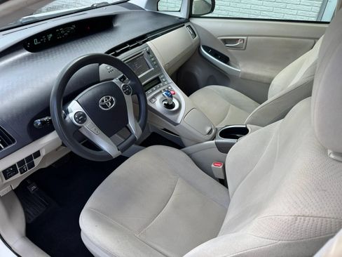 Used 2015 Toyota Prius Two FWD image 13