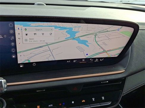 Certified 2025 Buick Envision Sport Touring image 16