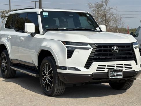 Used 2026 Lexus GX 550 w/ Cold Area Package image 3