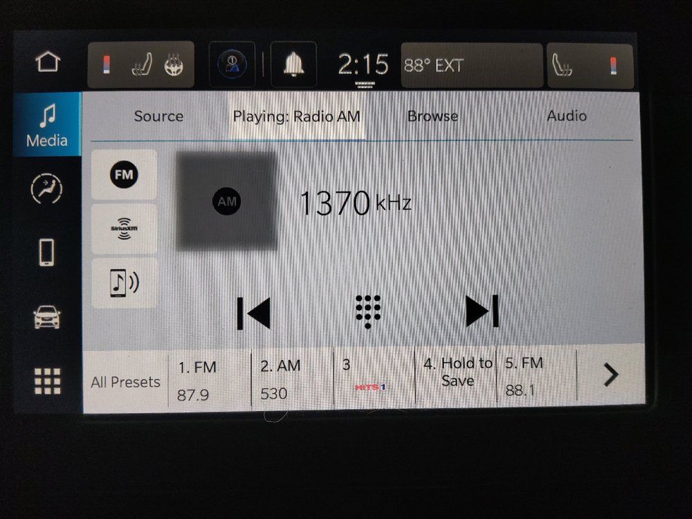 Used 2022 Chrysler Voyager LX FWD image 25