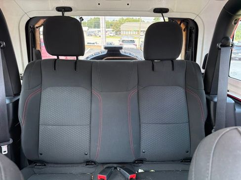 Used 2022 Jeep Wrangler Rubicon AWD/4WD image 18
