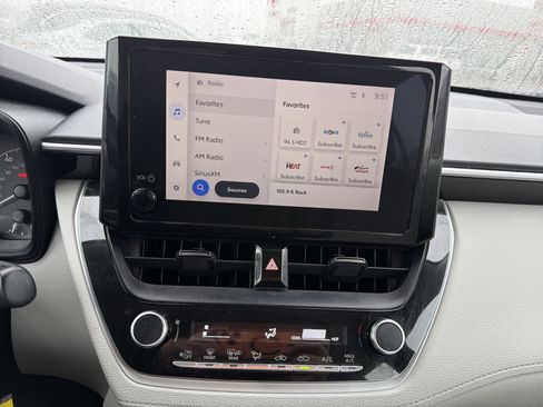 Used 2023 Toyota Corolla Cross L image 16