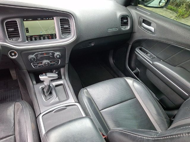 Used 2017 Dodge Charger SXT w/ AWD Plus Group image 16