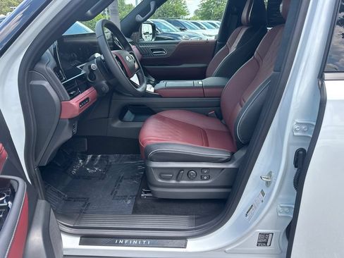 Used 2026 INFINITI QX80 Autograph w/ Premium Cargo Package AWD/4WD image 9