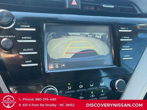 Used 2019 Toyota Camry LE image 11