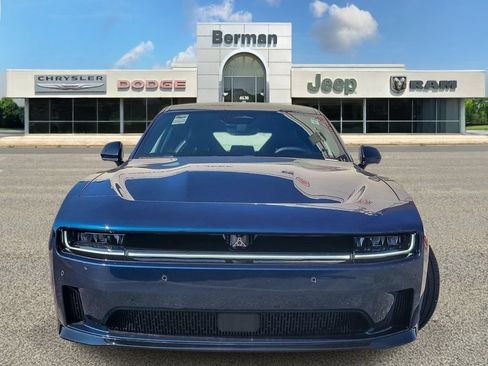 Used 2024 Dodge Charger Daytona Scat Pack w/ Plus Group AWD/4WD image 6
