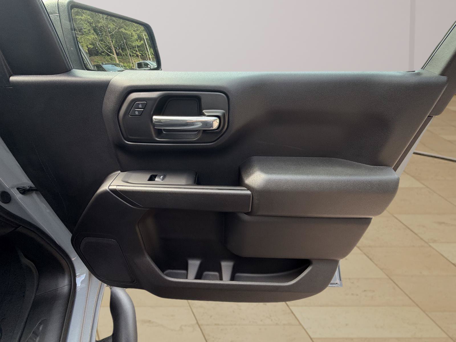 Used 2024 Chevrolet Silverado 1500 Custom w/ Turbomax Blackout Package RWD image 35