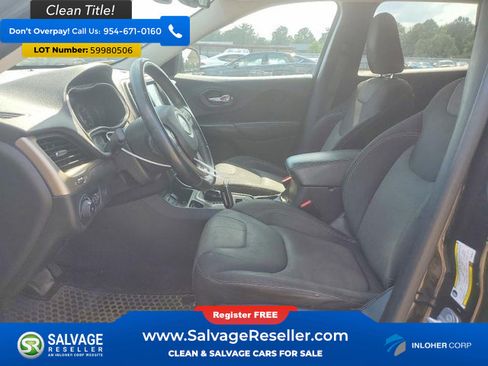 Used 2014 Jeep Cherokee Latitude w/ Comfort/Convenience Group FWD image 9