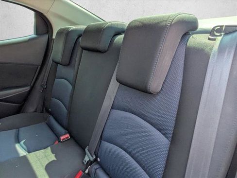 Used 2018 Toyota Yaris iA FWD image 9