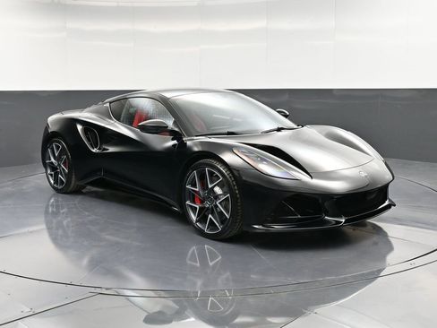 New 2026 Lotus Emira SE image 10