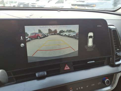 Used 2023 Kia Sportage EX image 15