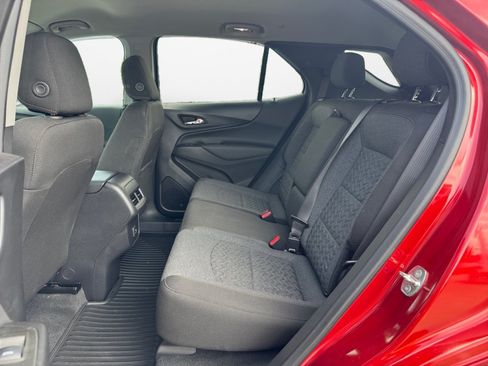 Used 2023 Chevrolet Equinox LT FWD image 16