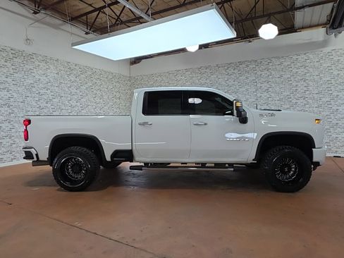 Used 2021 Chevrolet Silverado 3500 High Country w/ Z71 Off-Road Package image 9