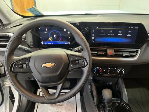 Used 2026 Chevrolet TrailBlazer LS w/ LS Convenience Package AWD/4WD image 18