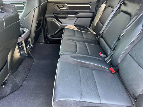 Used 2025 RAM 1500 Laramie AWD/4WD image 15