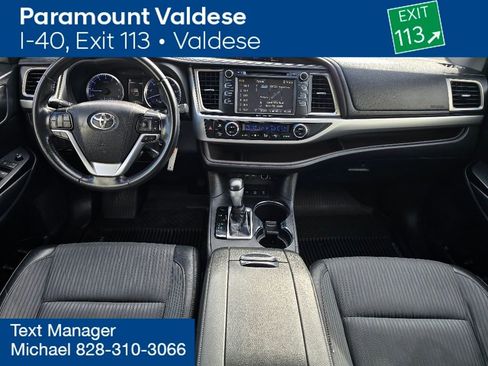 Used 2019 Toyota Highlander AWD V6 image 4