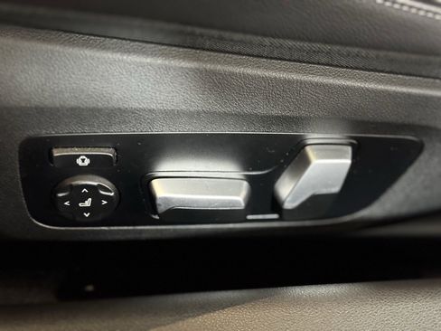 Used 2024 BMW M2 w/ Lighting Package image 17