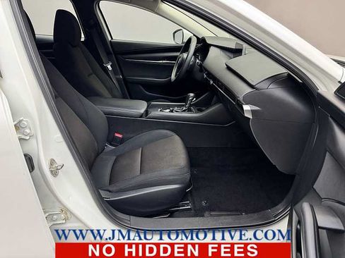 Used 2021 MAZDA MAZDA3 s FWD image 19