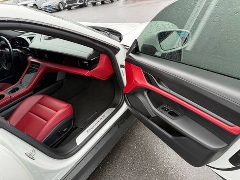 Used 2021 Porsche Taycan 4S AWD/4WD image 11