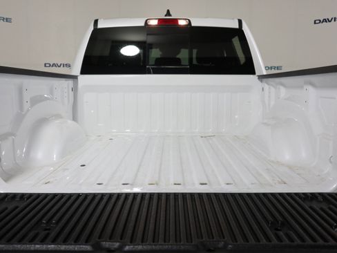 Used 2024 RAM 1500 Limited w/ Body Color Bumper Group image 8
