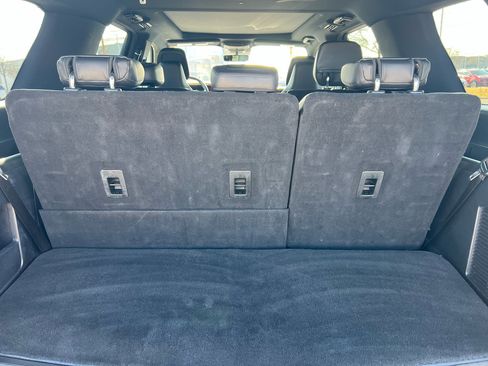 Used 2020 Lincoln Navigator Reserve w/ Luxury Package image 32