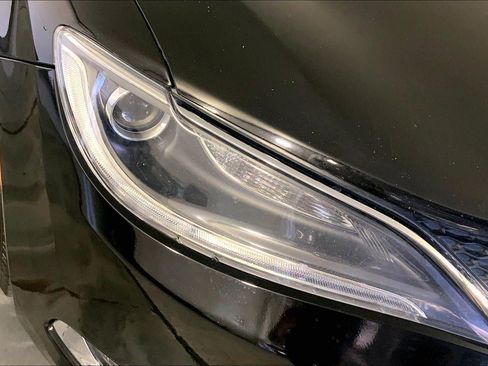 Used 2017 Chrysler 200 Limited Platinum w/ Mopar Interior Package FWD image 26