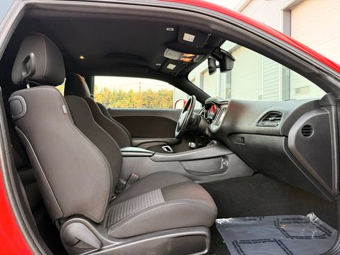 Used 2022 Dodge Challenger GT RWD image 22