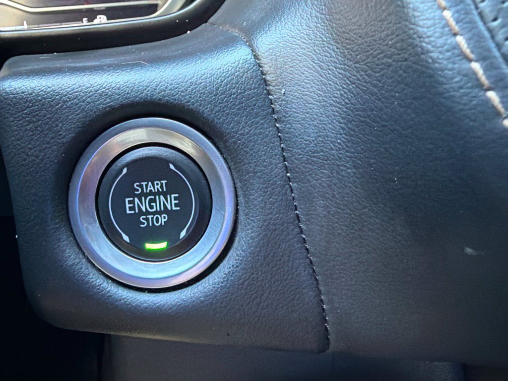 Used 2024 GMC Yukon AT4 AWD/4WD image 21