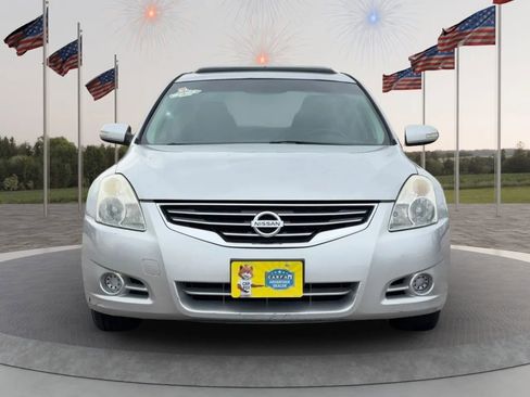 Used 2012 Nissan Altima 2.5 SL w/ 2.5SL Pkg FWD image 2