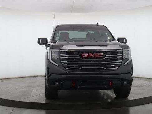 Used 2024 GMC Sierra 1500 AT4 AWD/4WD image 11