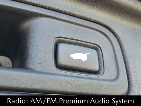 Used 2017 Honda Pilot Touring image 15