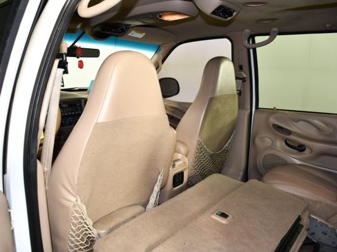 Used 1998 Ford Expedition Eddie Bauer RWD image 41