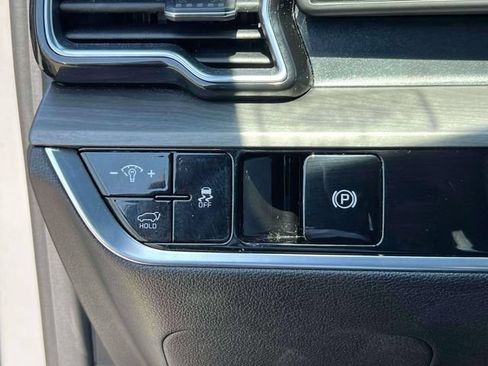 Used 2023 Kia Sportage X-Line w/ X-Line Premium Package AWD/4WD image 25