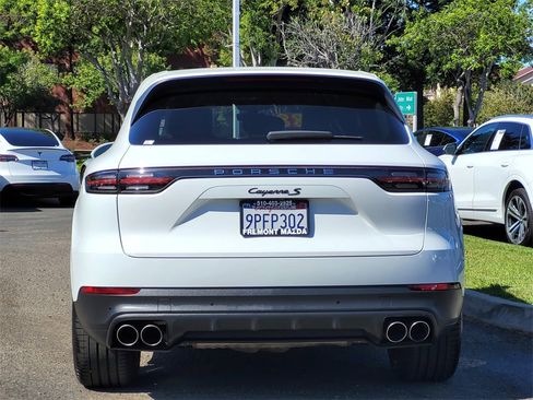 Used 2022 Porsche Cayenne S image 5