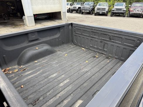Used 2015 Chevrolet Silverado 1500 LT AWD/4WD image 10