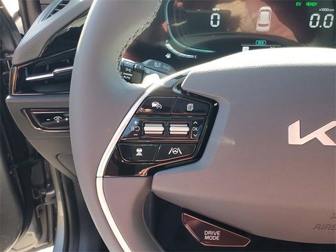 New 2026 Kia Niro SX image 18