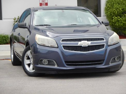 Used 2013 Chevrolet Malibu LS w/ Protection Package image 5