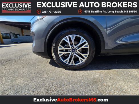 Used 2022 Ford Escape SEL image 16