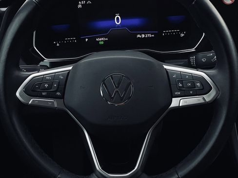 Used 2024 Volkswagen Jetta SE image 13