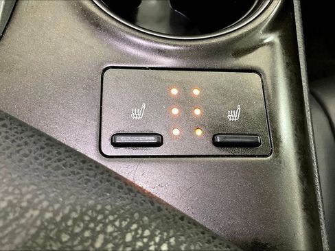 Used 2021 Toyota Camry XSE FWD image 31