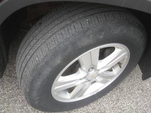 Used 2021 Chevrolet Trax LS AWD/4WD image 27