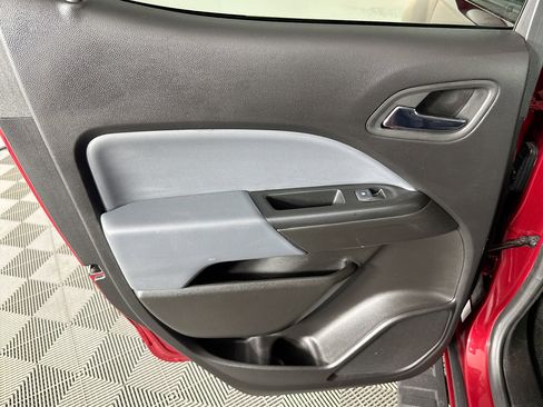 Used 2018 Chevrolet Colorado Z71 image 24