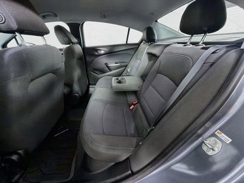 Used 2019 Chevrolet Cruze LT FWD image 23