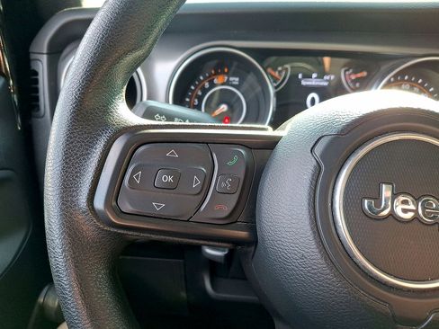 Used 2023 Jeep Wrangler Unlimited Sport AWD/4WD image 17