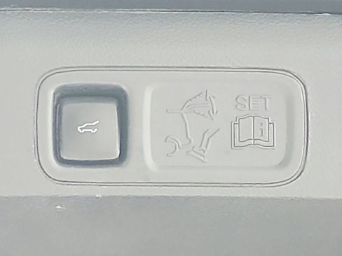 Used 2022 Ford Expedition Limited RWD image 52