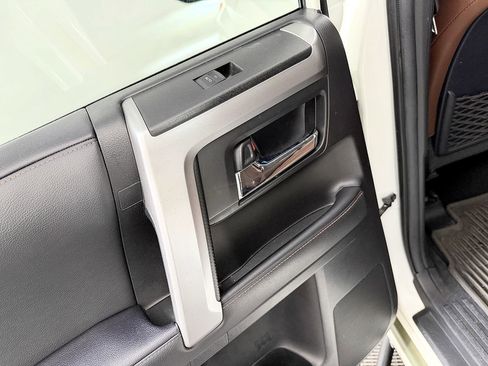 Used 2022 Toyota 4Runner Limited image 37