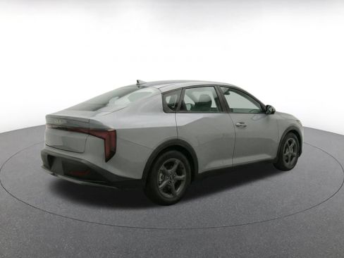 Used 2025 Kia K4 FWD image 9