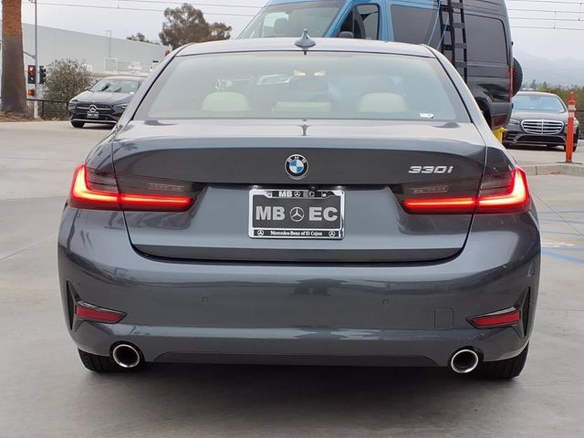 Used 2021 BMW 330i Sedan w/ Convenience Package RWD image 22